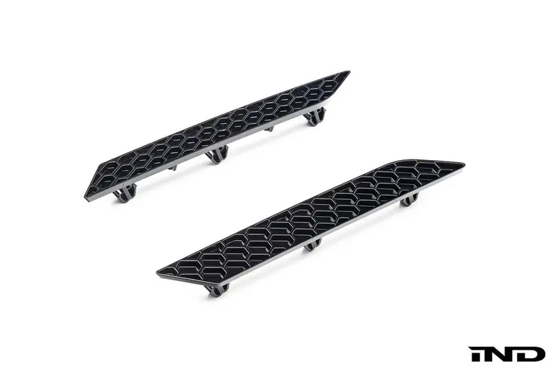 Acexxon - Rear Reflector Insert Set - Bmw G90 M5 1