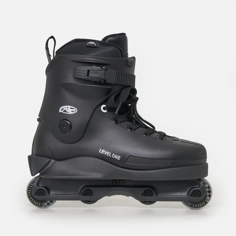 Razors Cult Level One Skates - Black 1