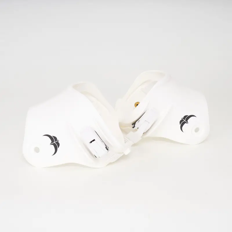 Razors V-Cut Cuffs - White With White Buckle 1